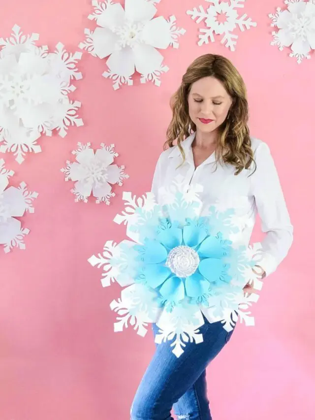 Giant Paper Snowflake Tutorial with Snowflake Templates Story