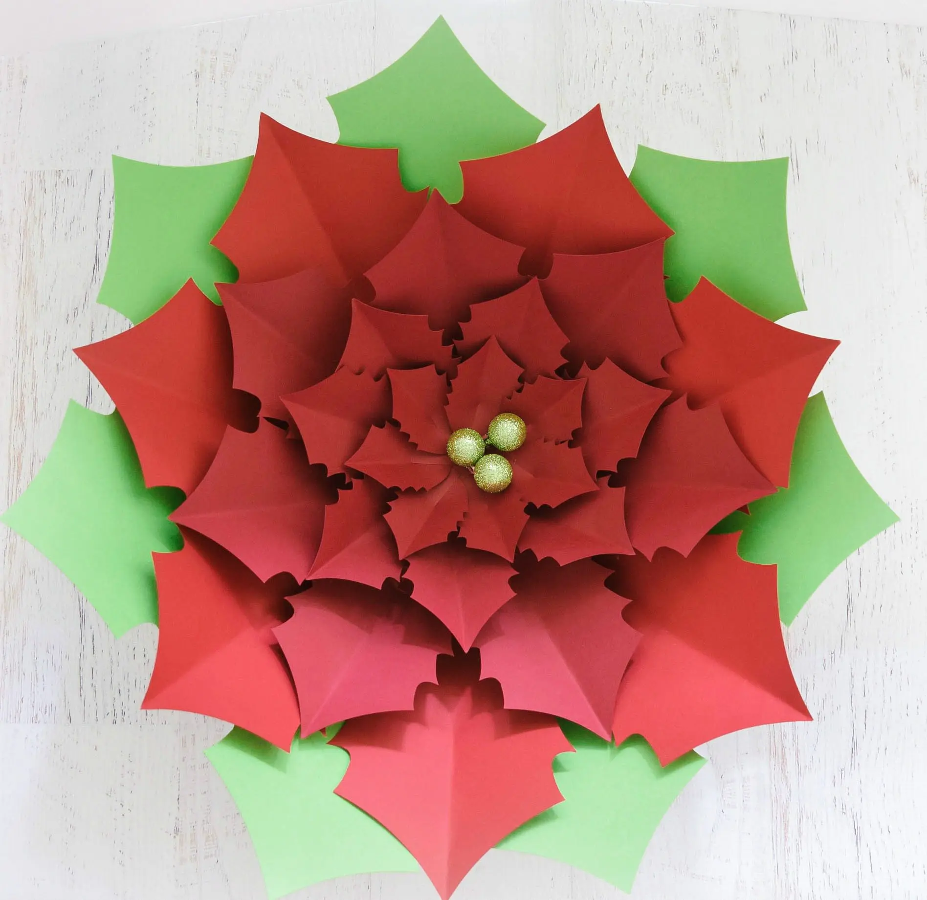 Giant Noel Paper Poinsettia Tutorial