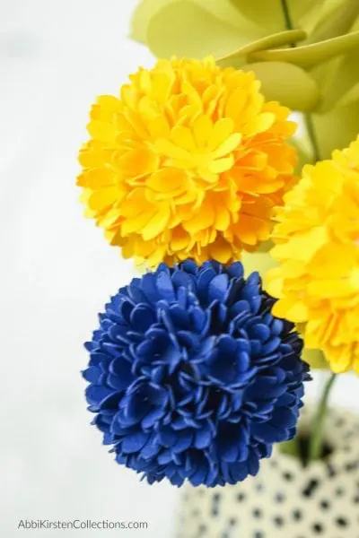 Billy button flower template. 