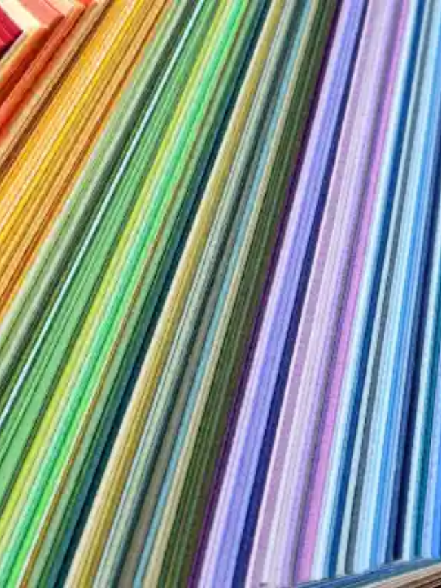 21 Easy Paper Flowers Cover Image