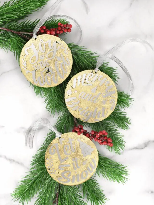Gold and Vinyl Gilded Acrylic Christmas Decors Story