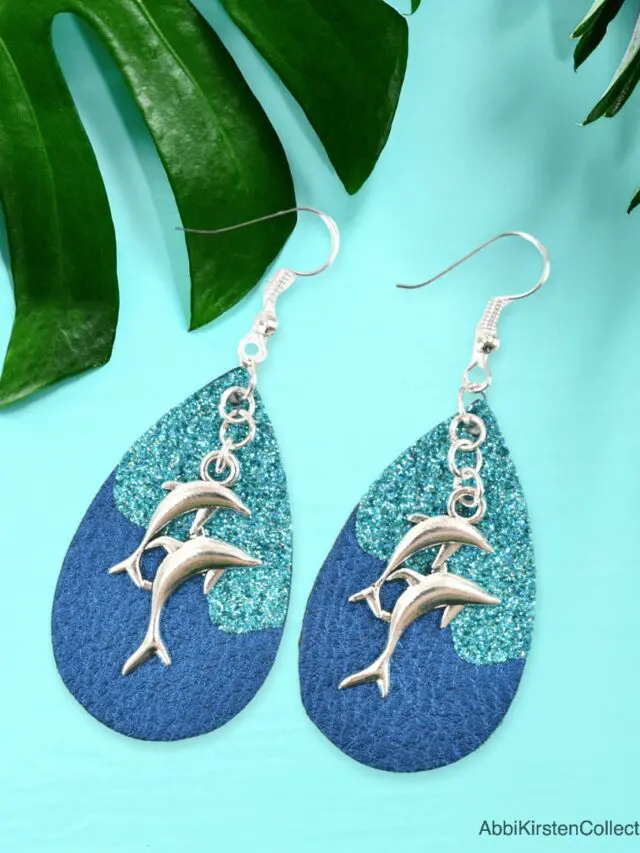 cropped-leather-earrings.jpg