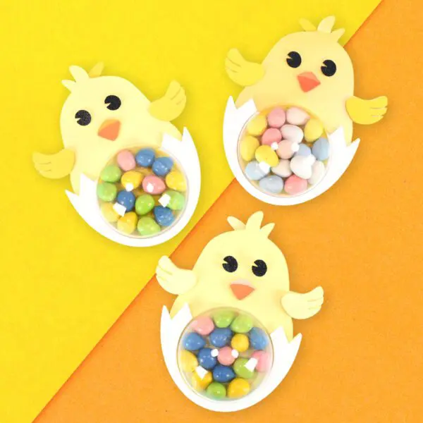 Easter chick candy holder projects for a spring easter craft with Cricut.