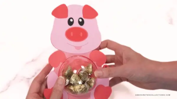 Pig candy holder craft