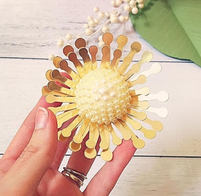 DIY jewel centers for giant paper flowers
