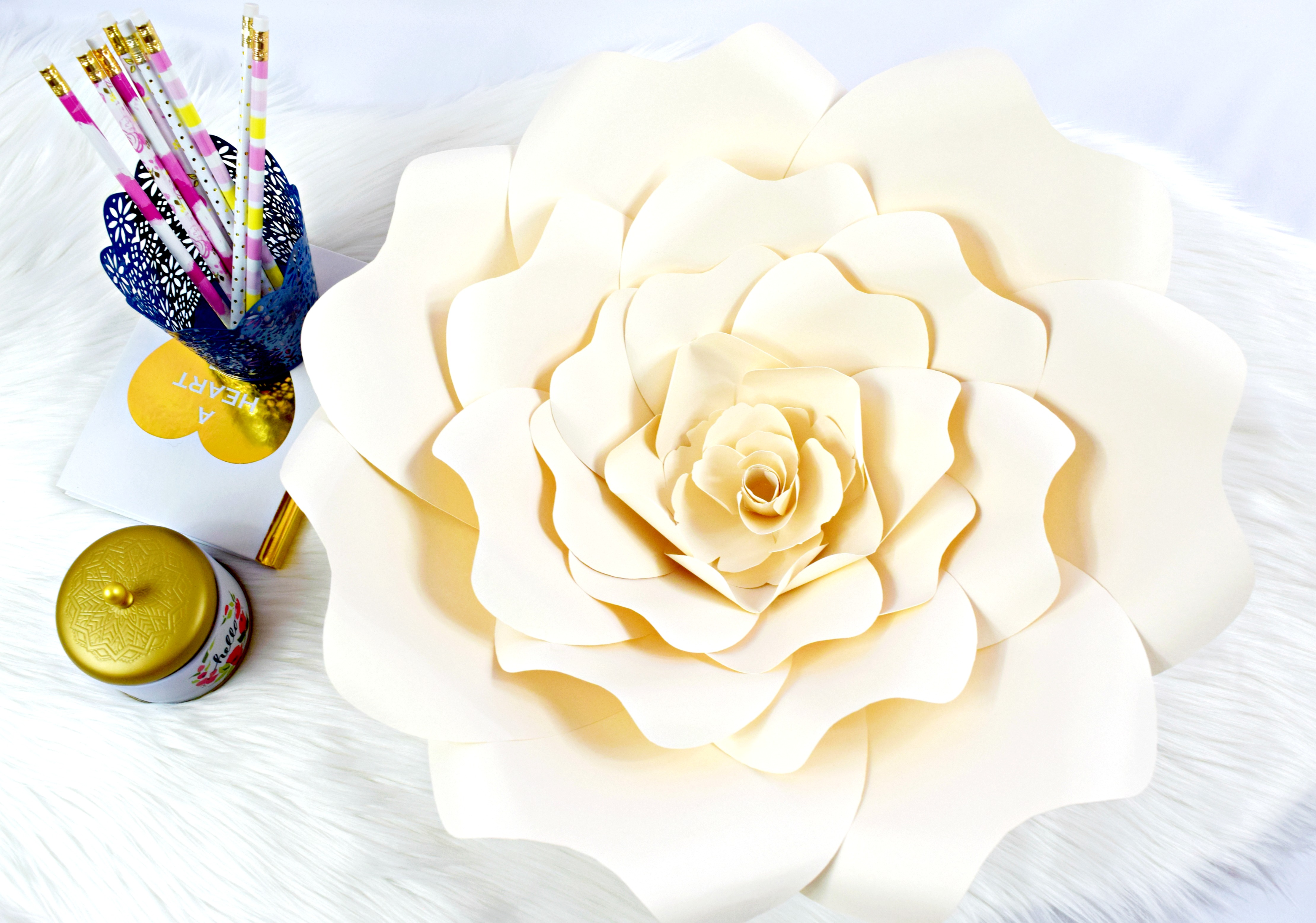 Bella Rose DIY Paper Flower Tutorial