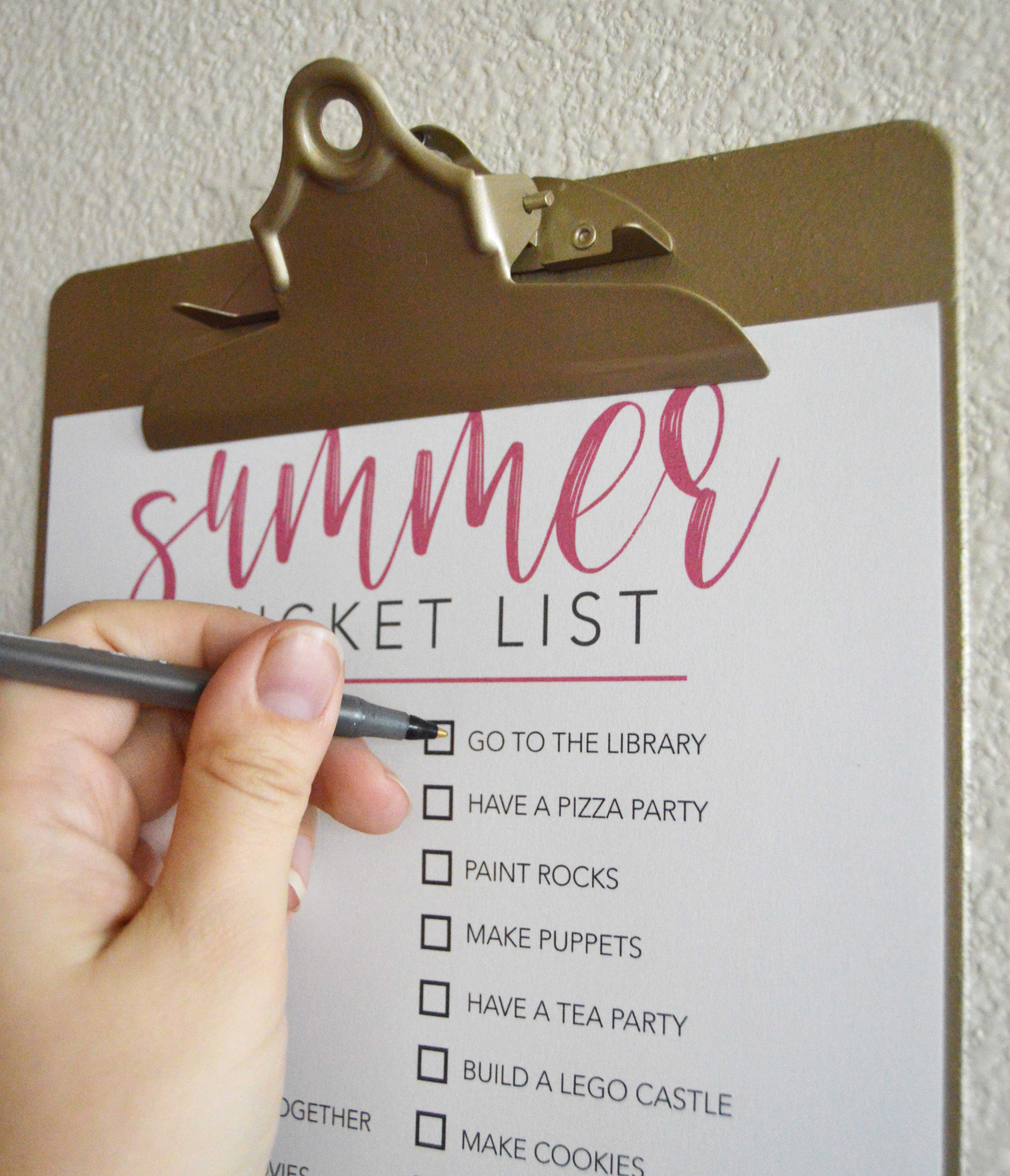 Summer Bucket List Printable + DIY Clipboard