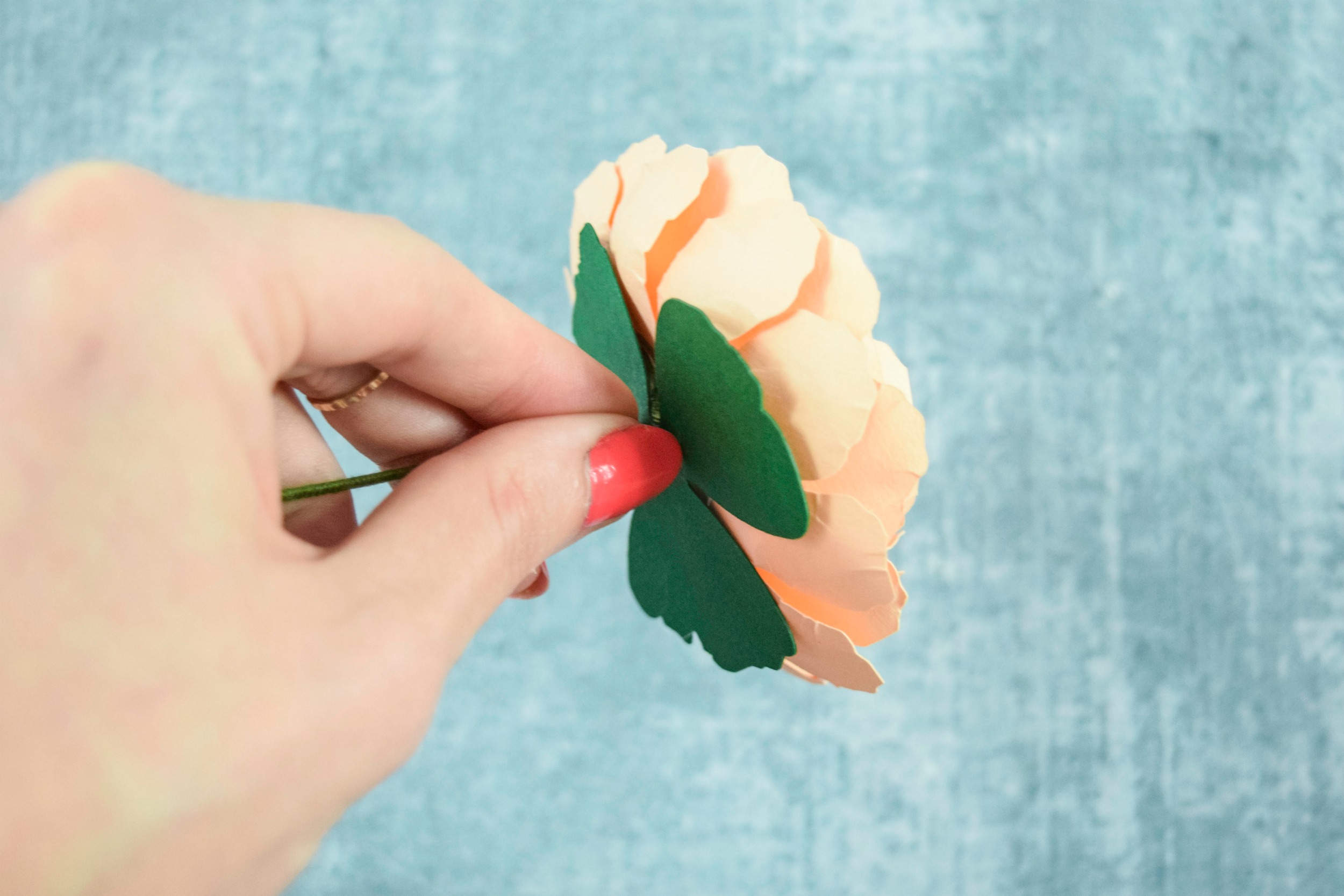 Stems for paper flowers. Learn how to make stems for small paper flowers so you can DIY your own paper flower bouquet or floral arrangement. 