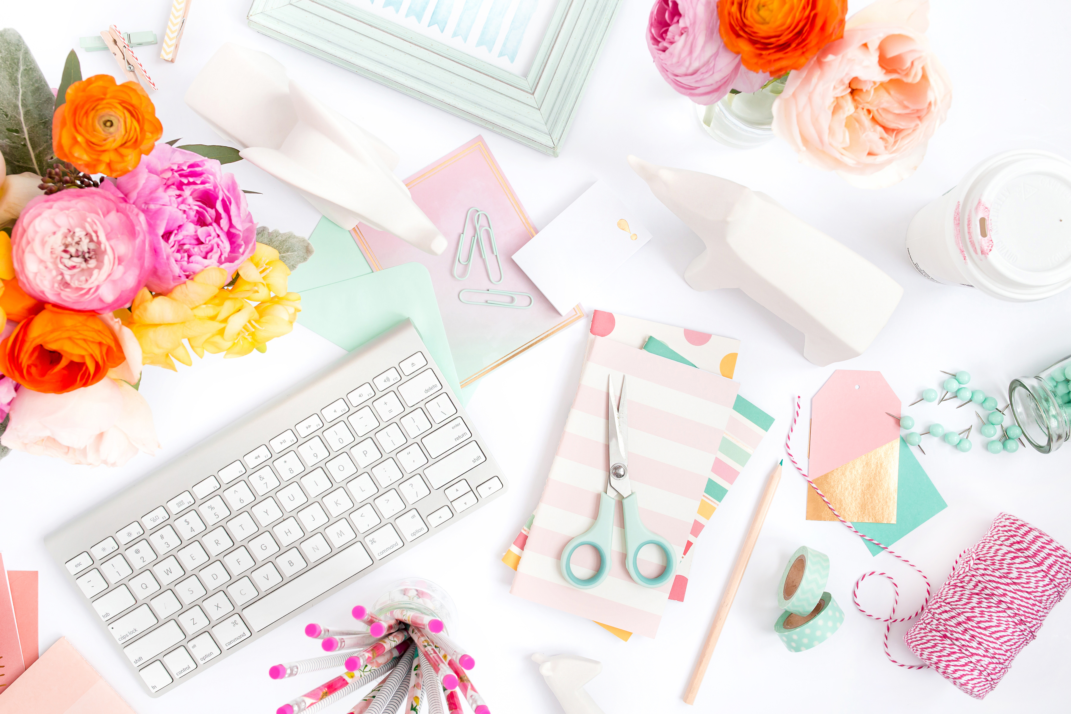 Starting a Home Craft Business: Learn how to build a successful small handmade or creative business from home with these top small business resources.