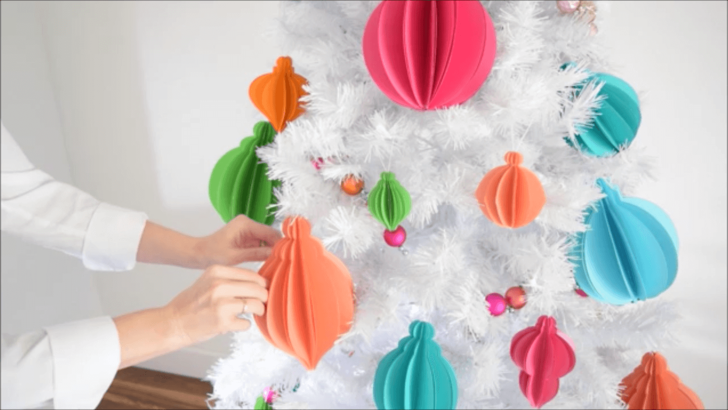 Easy 3D Paper Christmas Tree Ornament Tutorial with Templates