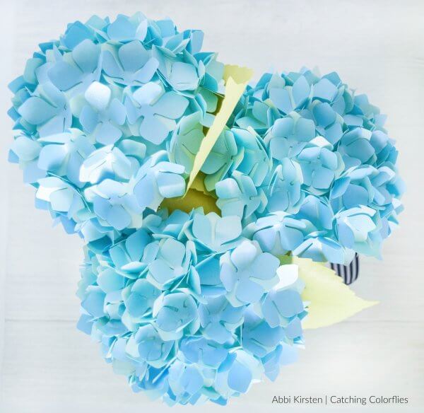 How to make paper hydrangea flowers. 