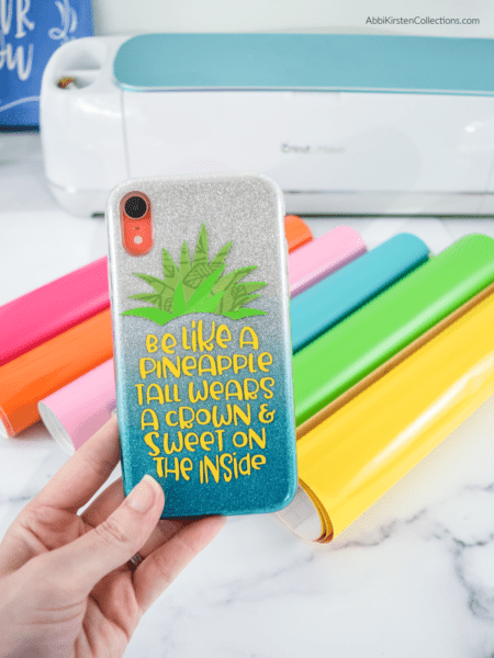 DIY pineapple phone case craft with Cricut. 