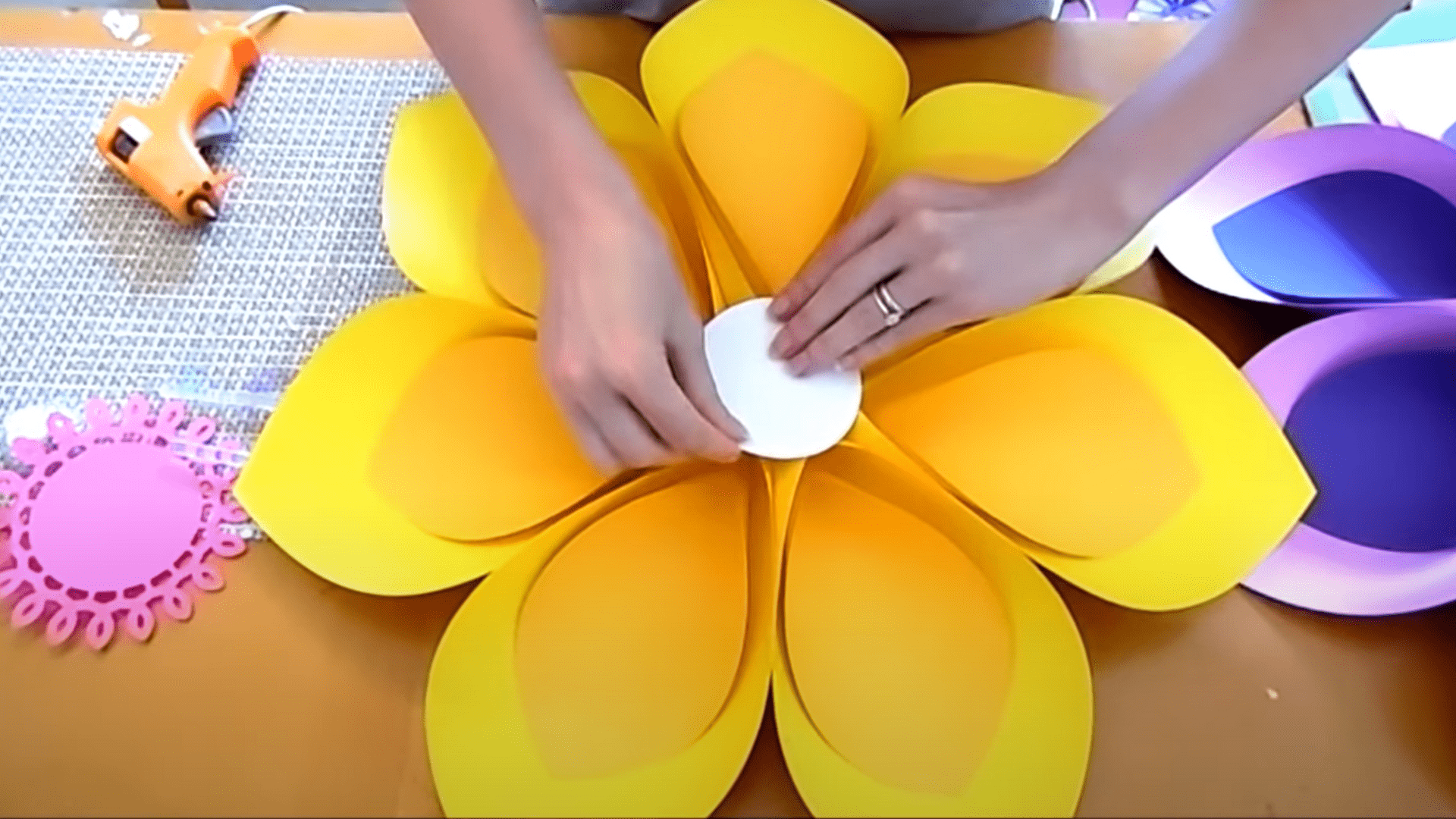 Hawaiian Paper Flowers DIY Tropical Paper Flowers Party Decor