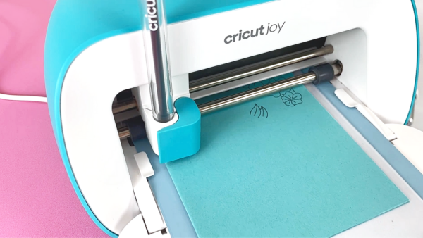 Write with the Cricut Joy machine