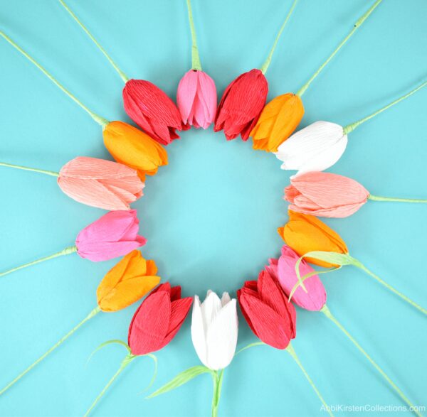 Tulip flower tutorial with templates for Cricut. 