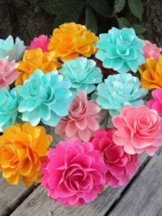 Making These Mini Paper Dahlias is Easy Story