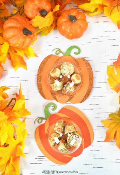 Pumpkin candy holder craft with Cricut for Fall. Make the pumpkin and turkey candy holder crafts as Thanksgiving treats and gifts!